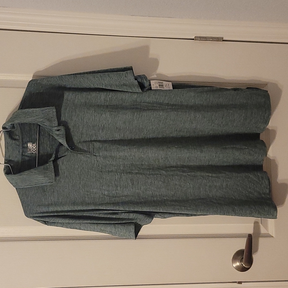 2 Men's 32 degree Polos